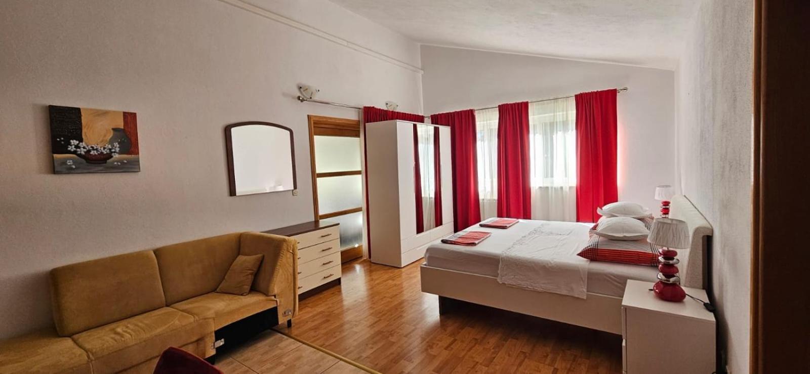 As Brela Hotel Exterior foto