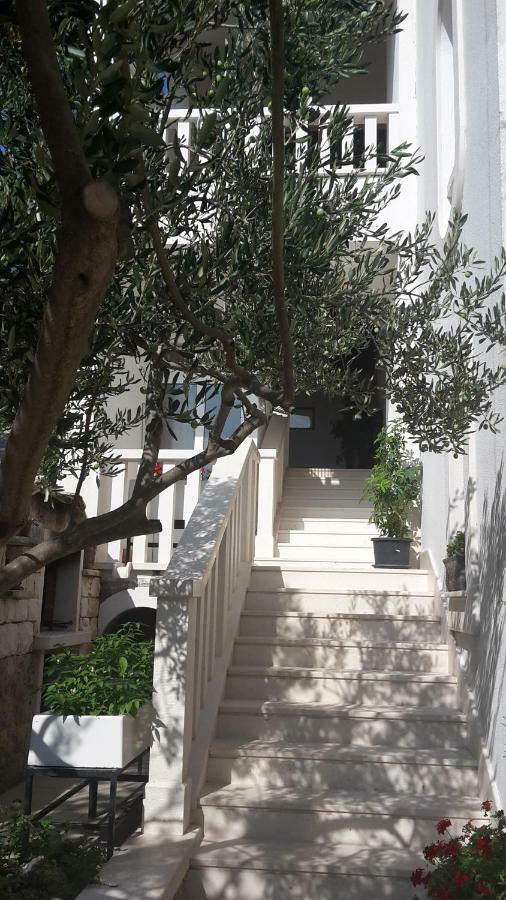 As Brela Hotel Exterior foto