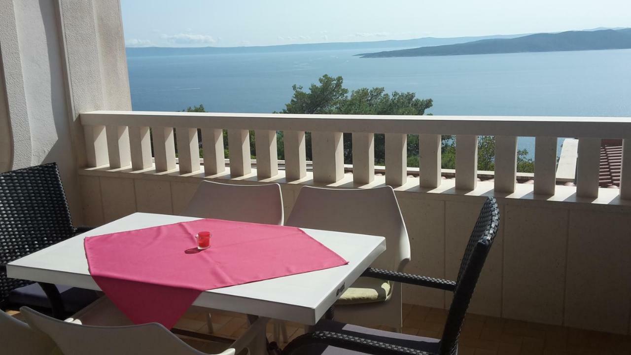 As Brela Hotel Exterior foto